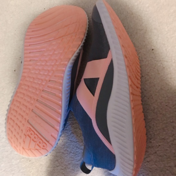 Brand new Adidas running shoes-Kids - Picture 7 of 11